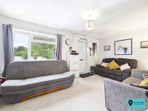 Living Room- click for photo gallery